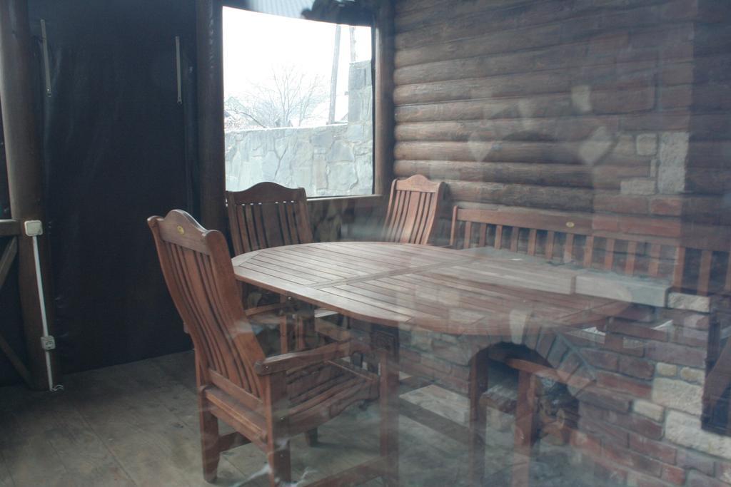 Cottage Smerekovyi Skole Luaran gambar